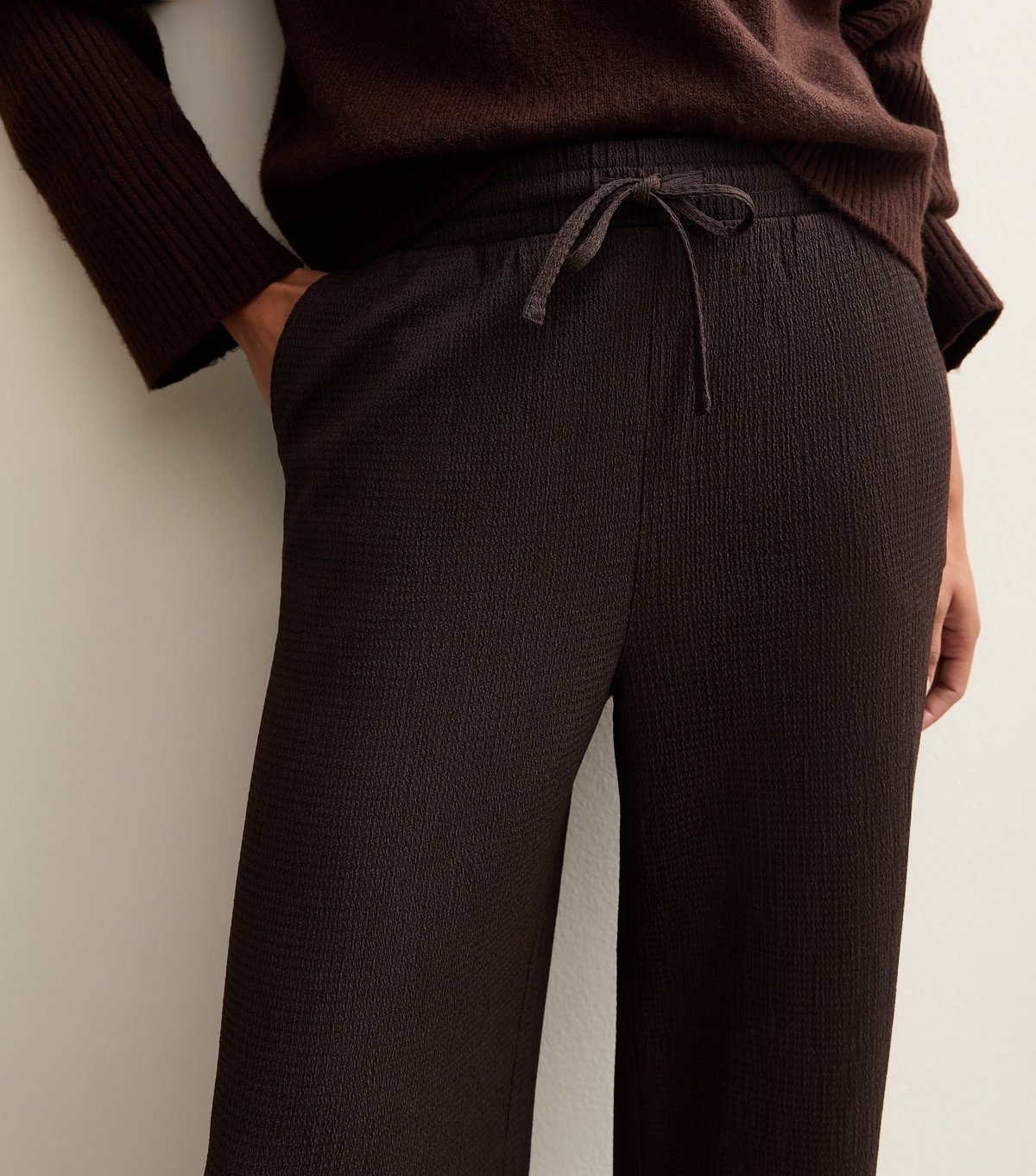 New Look Women's Dark Brown Textured Wide Leg Trousers New Look - 2