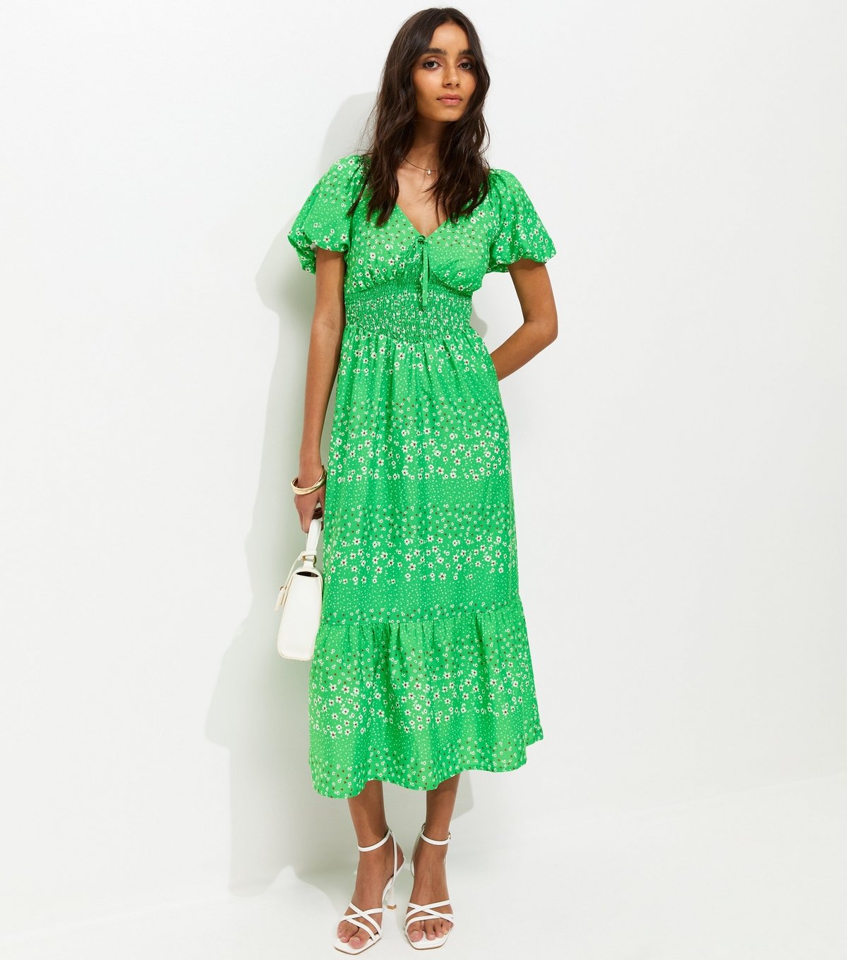 New Look Women's Green Crepe Ditsy Puff Sleeve Shirred Waist Midi Dress New Look - 2