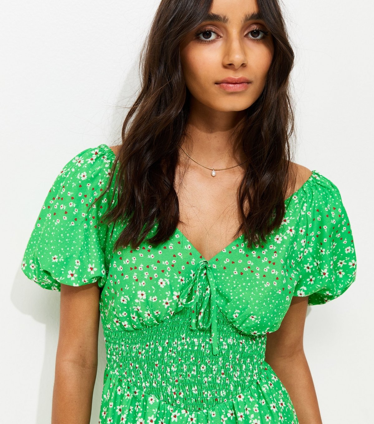 New Look Women's Green Crepe Ditsy Puff Sleeve Shirred Waist Midi Dress New Look - 3