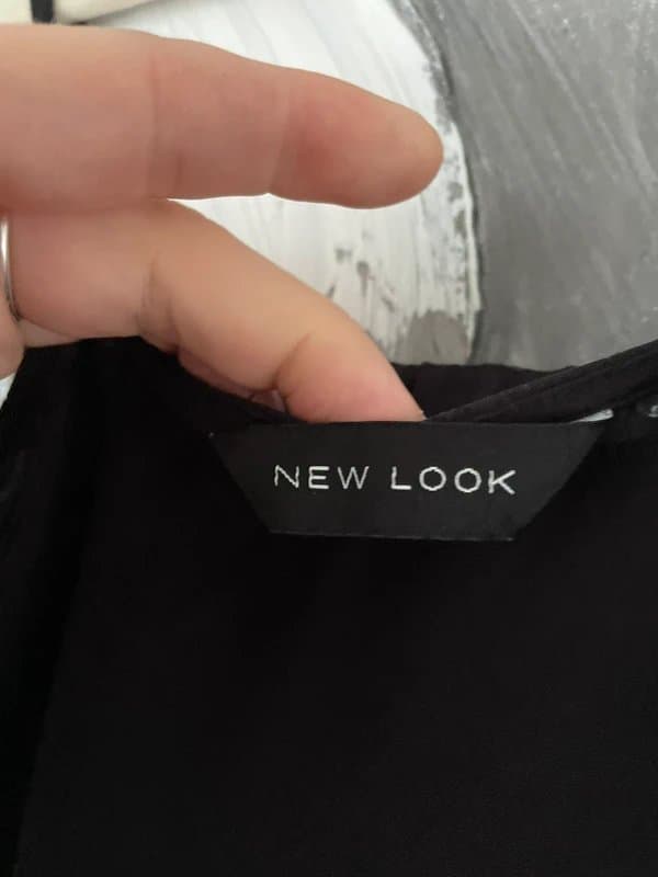 New Look New Look Black Sleeveless Crotchet Hem Cami Blouse