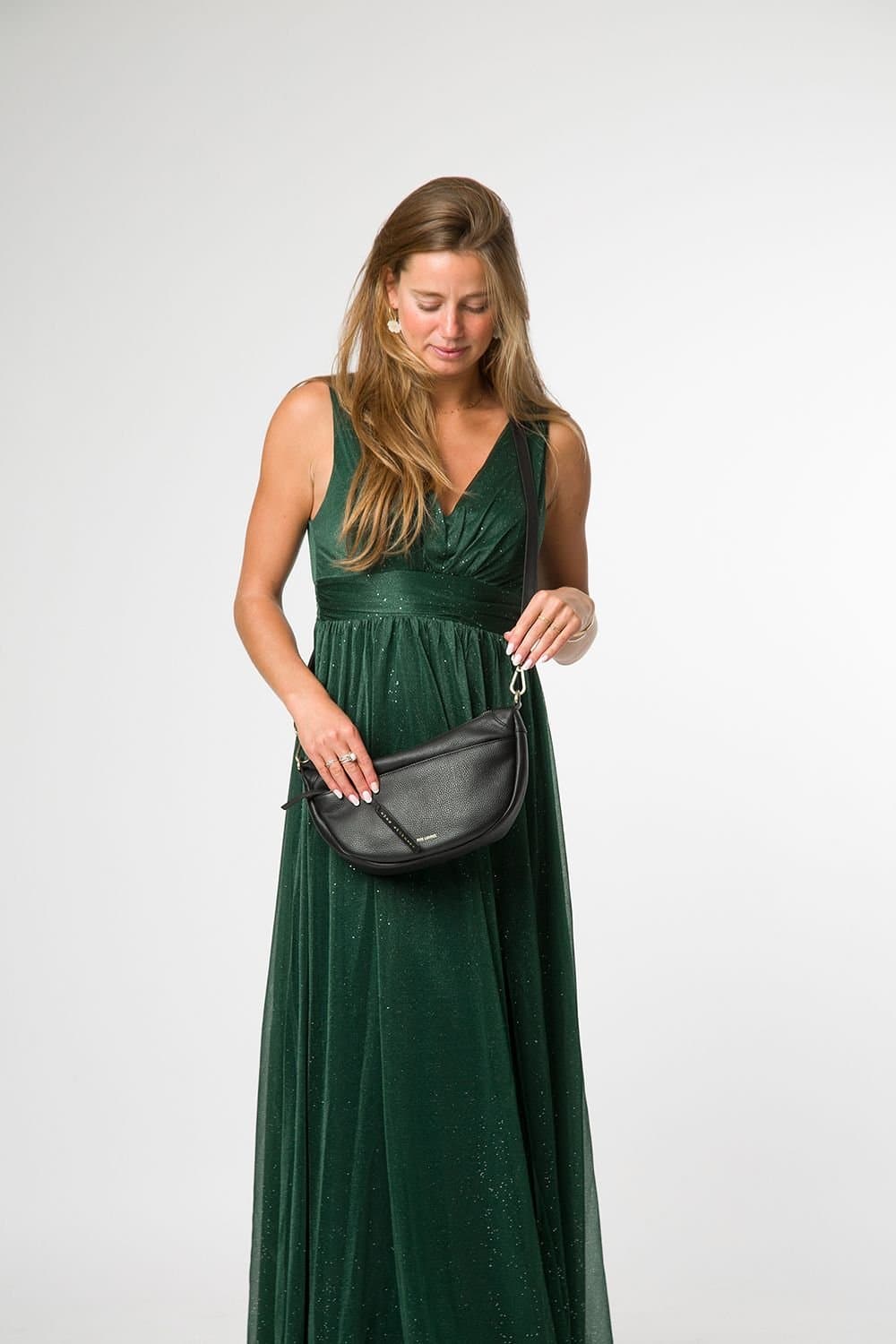 Pure Luxuries London Pure Luxuries London Women's 'Melisande' Leather Cross Body Bag in Black