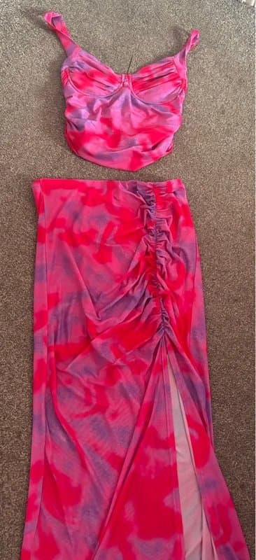 Vera & Lucy Vera and Lucy beach festival holiday party 2 piece plunge top skirt large 10-12 same day post