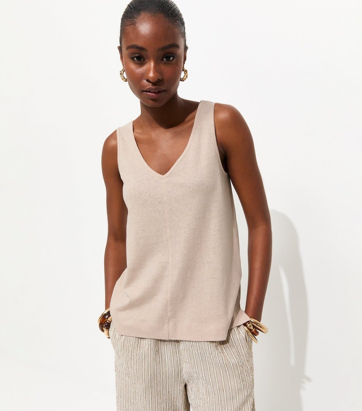 New Look Women's Premium Stone Linen Rich V Neck Vest New Look