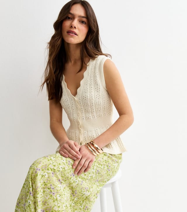 New Look Women's Petite Green Floral Print Bias Cut Midi Skirt New Look - 2