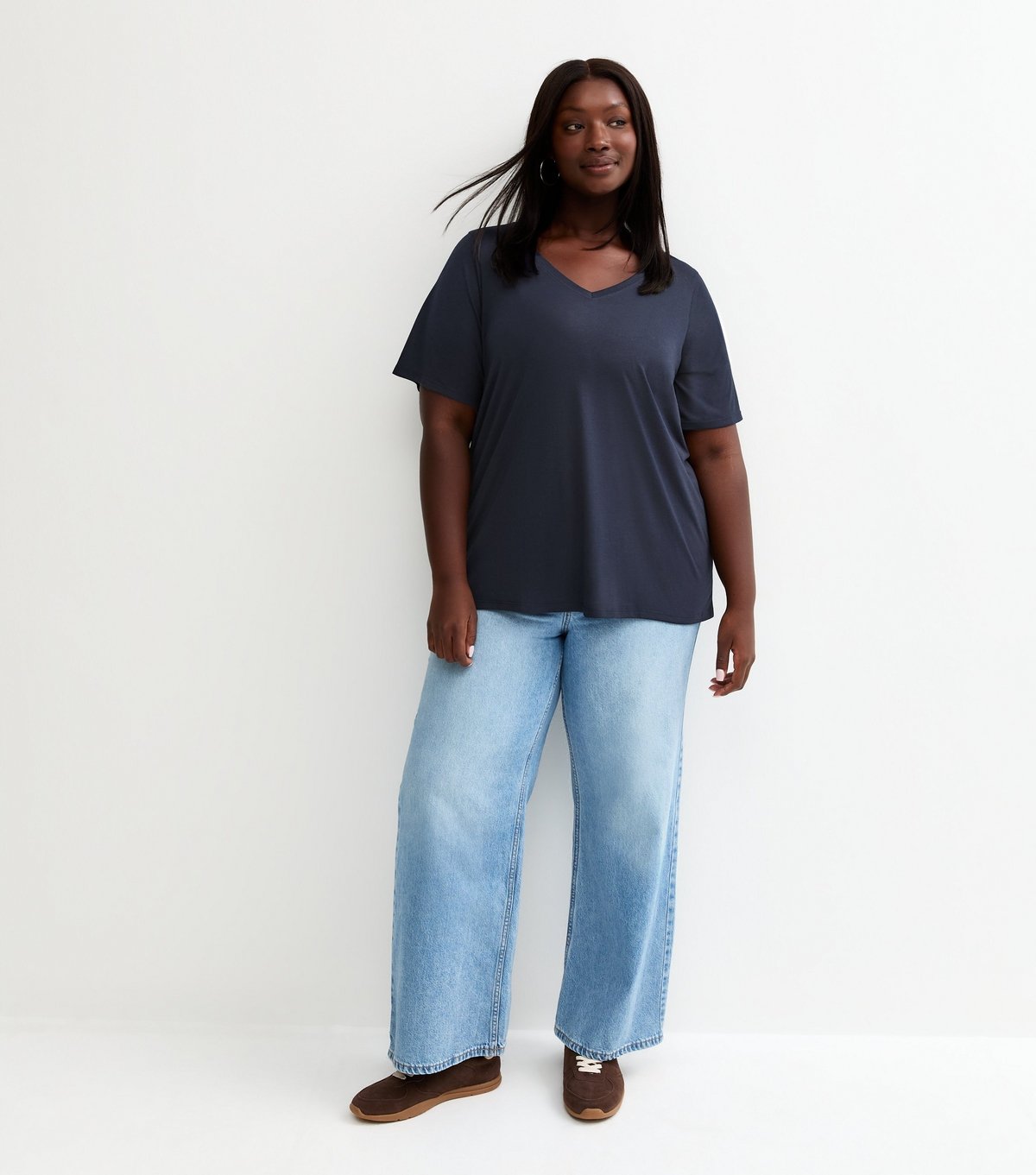 New Look Women's Plus Size Navy V-Neck T-Shirt Curves New Look - 3