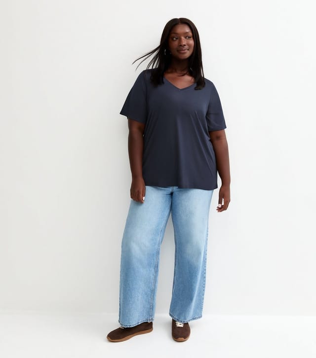 New Look Women's Plus Size Navy V-Neck T-Shirt Curves New Look - 3
