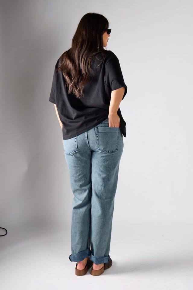 Shnoo Shnoo Women's Distressed Straight-Leg Jeans in Grey - 2