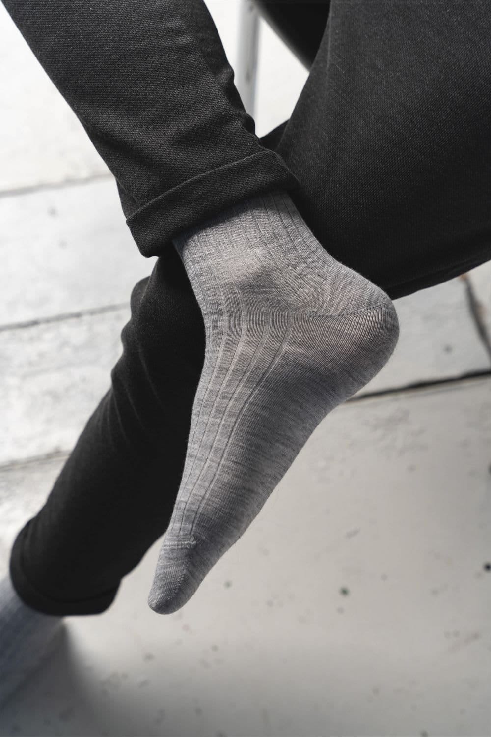 Steven Steven Men's 1 Pack Non Elastic Merino Wool Socks in Light Grey - 4