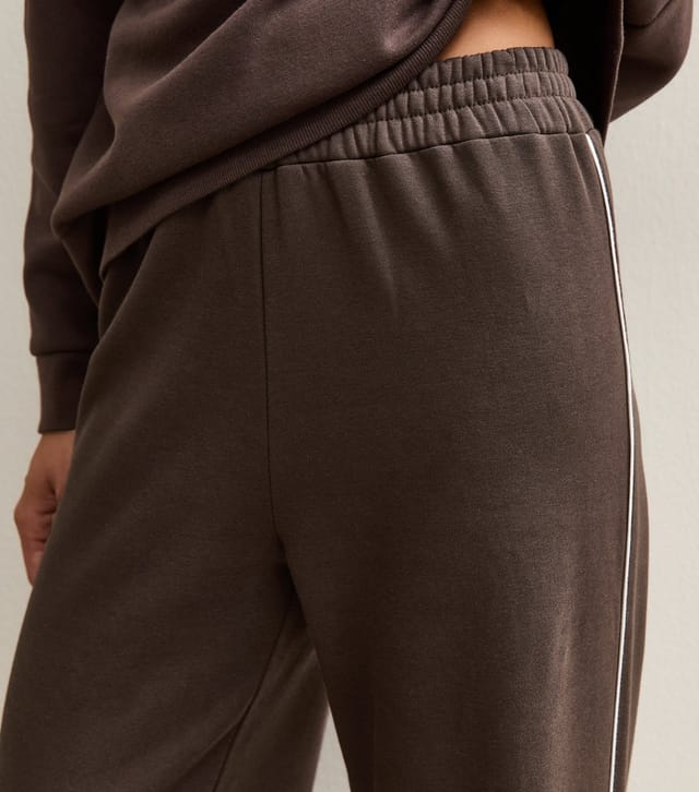 New Look Women's Brown Side Stripe Wide Leg Joggers New Look - 3