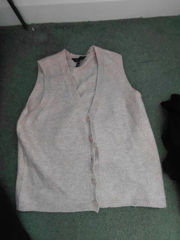 New Look Beige knitted vest size S (8/10)