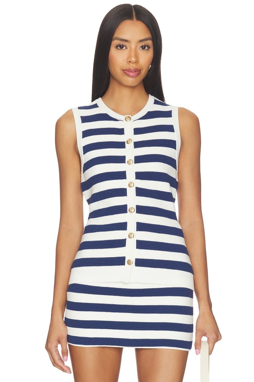 revolve Devin Tank