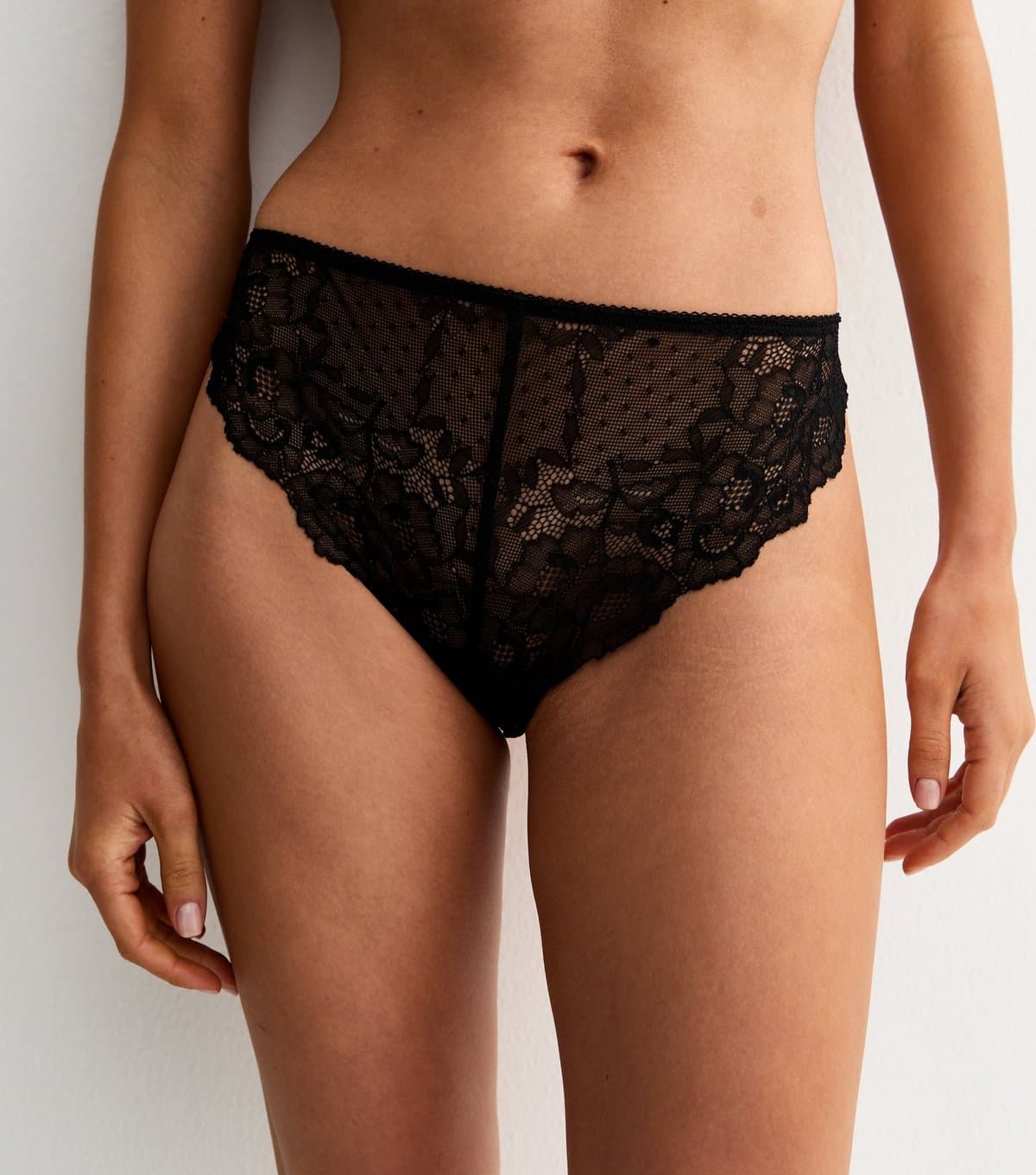 New Look Women's Black Scalloped Lace Thong New Look