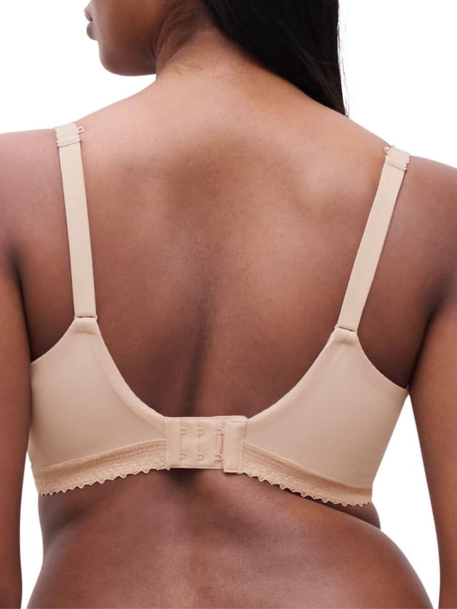 Chantelle Chantelle Women's Romance Covering Full Cup Bra in Beige - 2