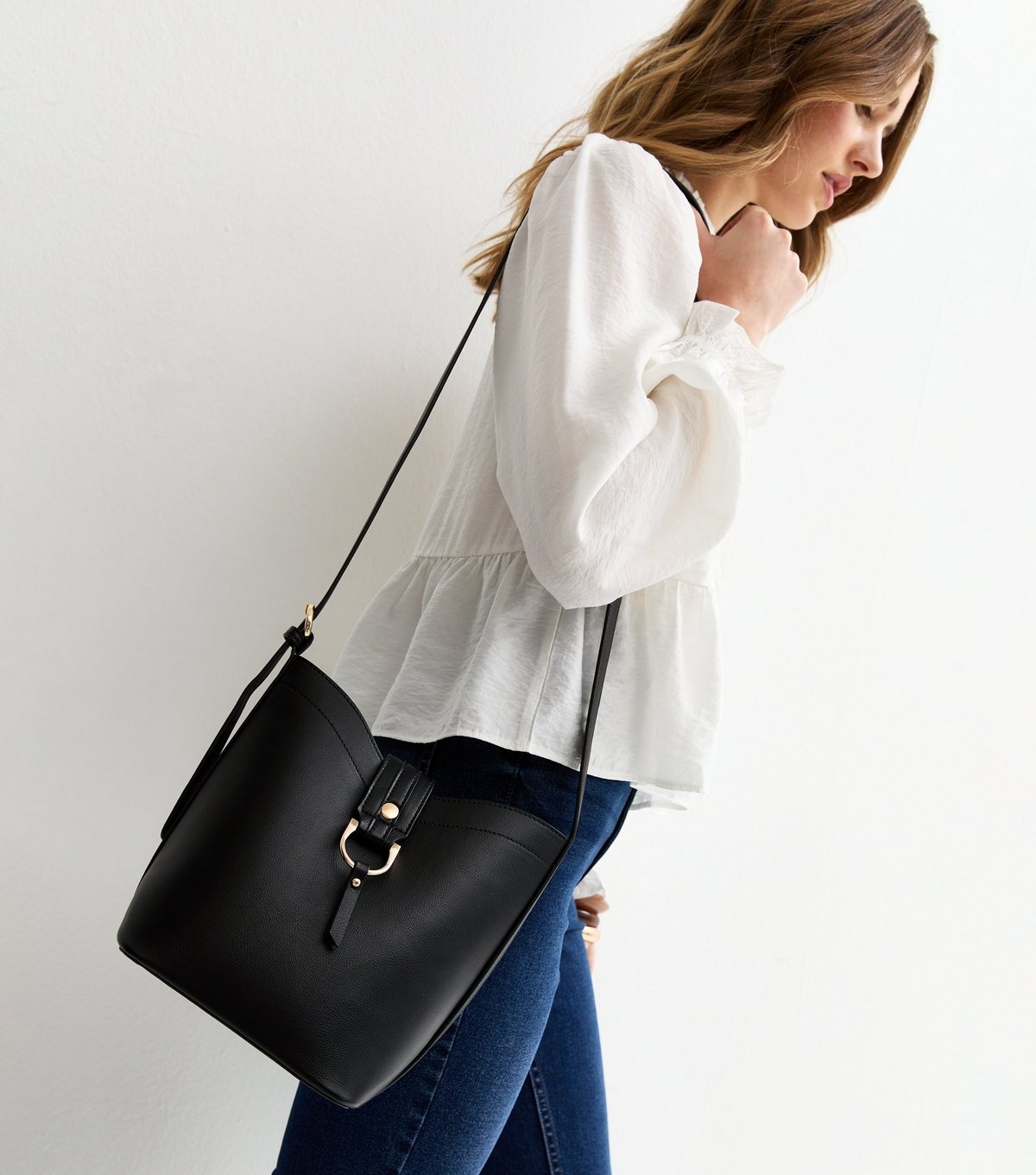 New Look Black Faux Leather Ring Detail Mini Bucket Bag New Look - 2