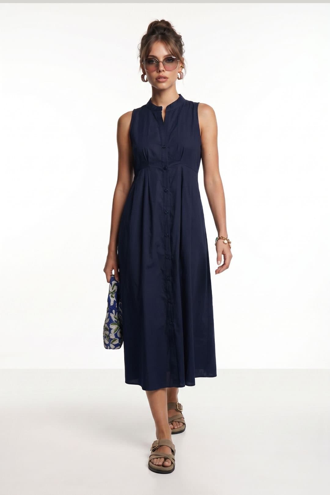 Happiness Istanbul Happiness Istanbul Women's Mandarin Collar Sleeveless A-Line Midi Dress in Navy