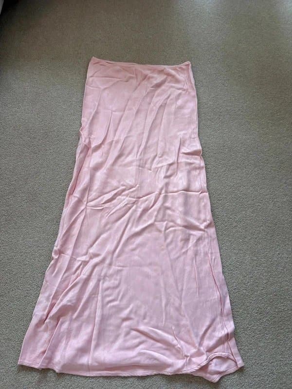 Topshop Topshop Pink Satin style midi skirt