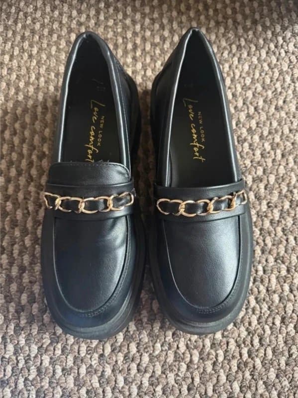 New Look New Look Chunky Black Loafers – Gold Chain Platform – UK 5