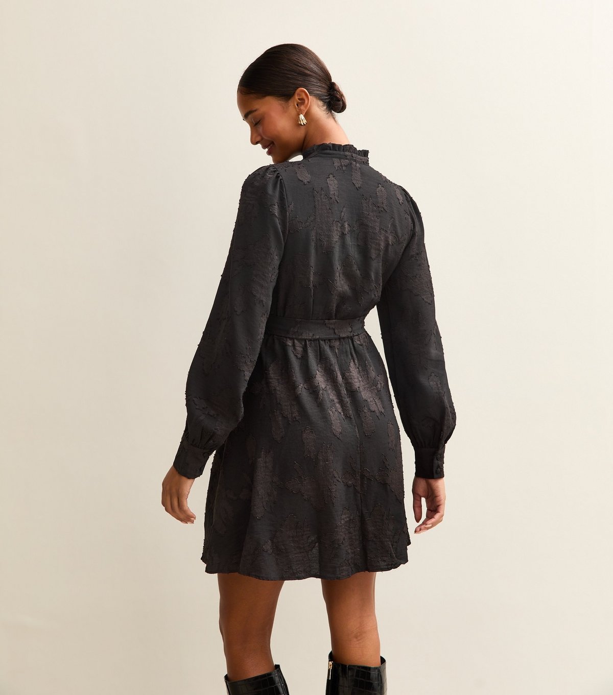 New Look Women's Black Floral Devore Mini Dress New Look - 4