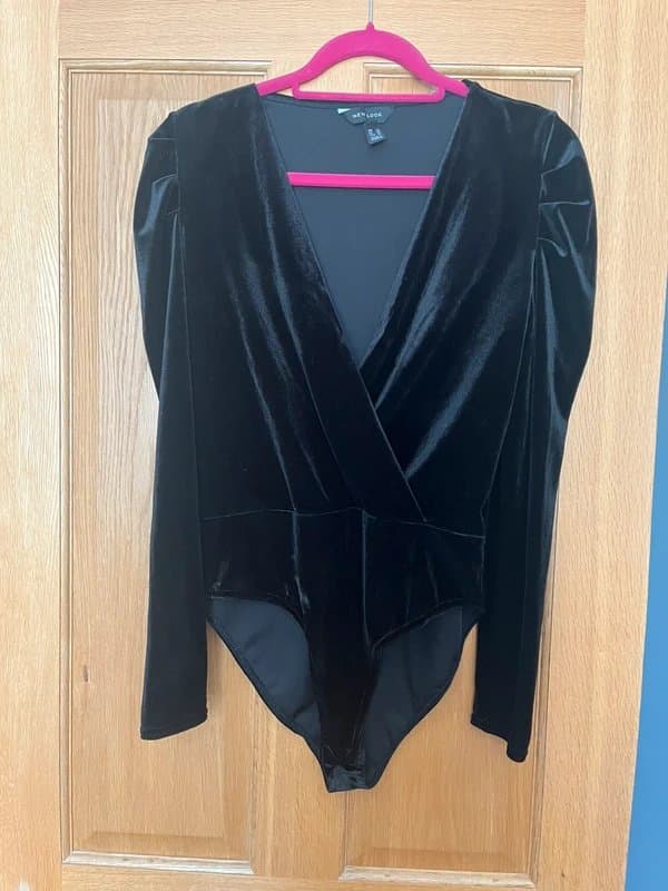 New Look Black bodysuit