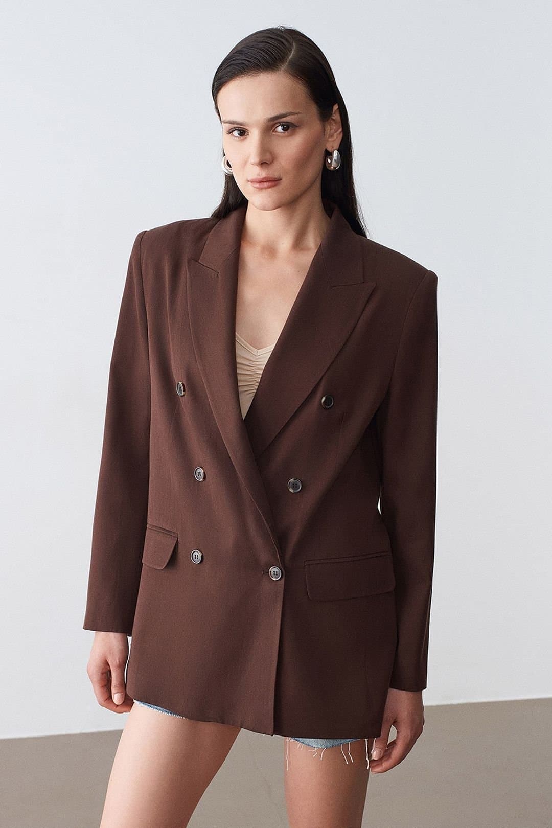 Dilvin Dilvin Women's Long Tencel Shawl-Collar Blazer in Chocolate