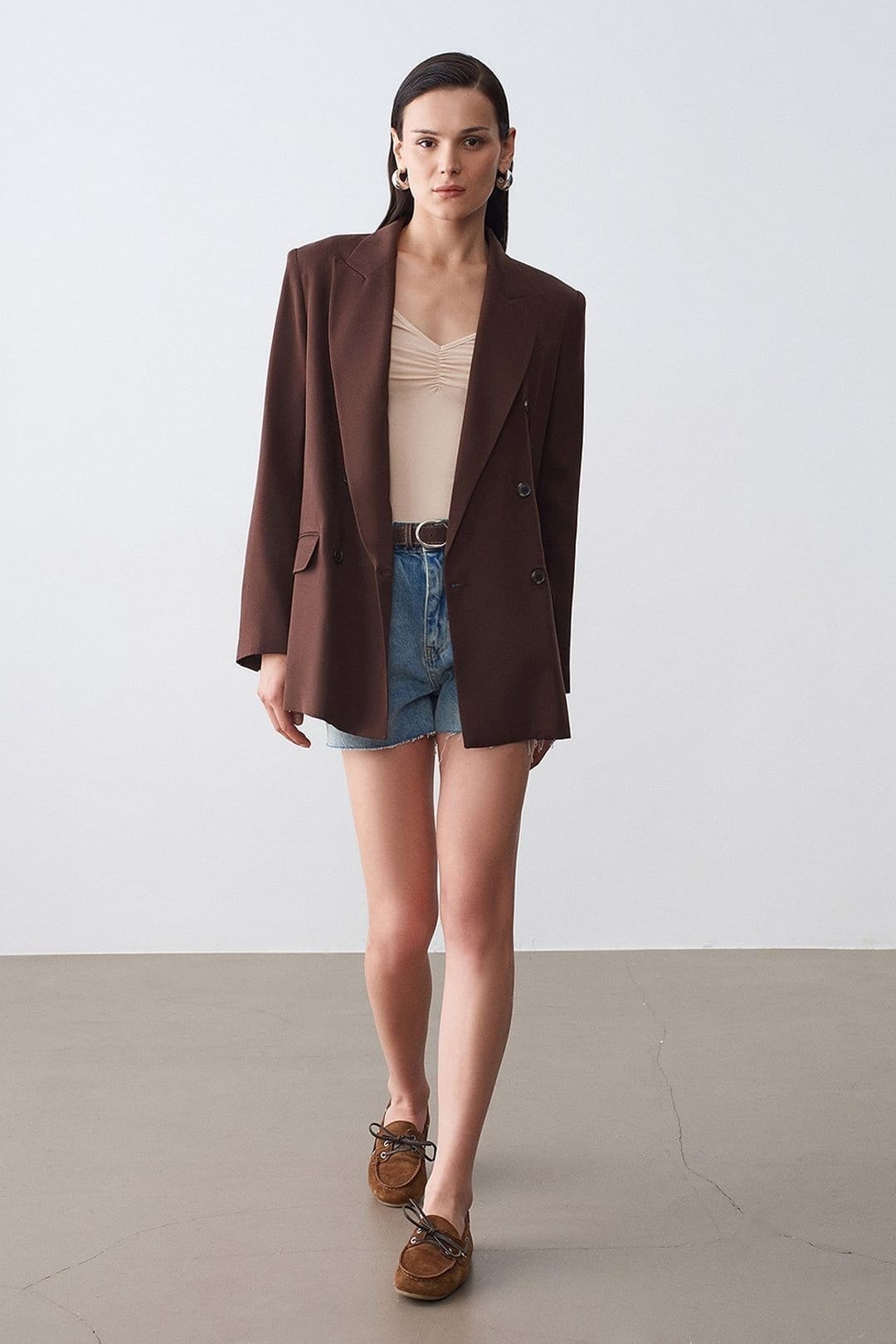 Dilvin Dilvin Women's Long Tencel Shawl-Collar Blazer in Chocolate - 4