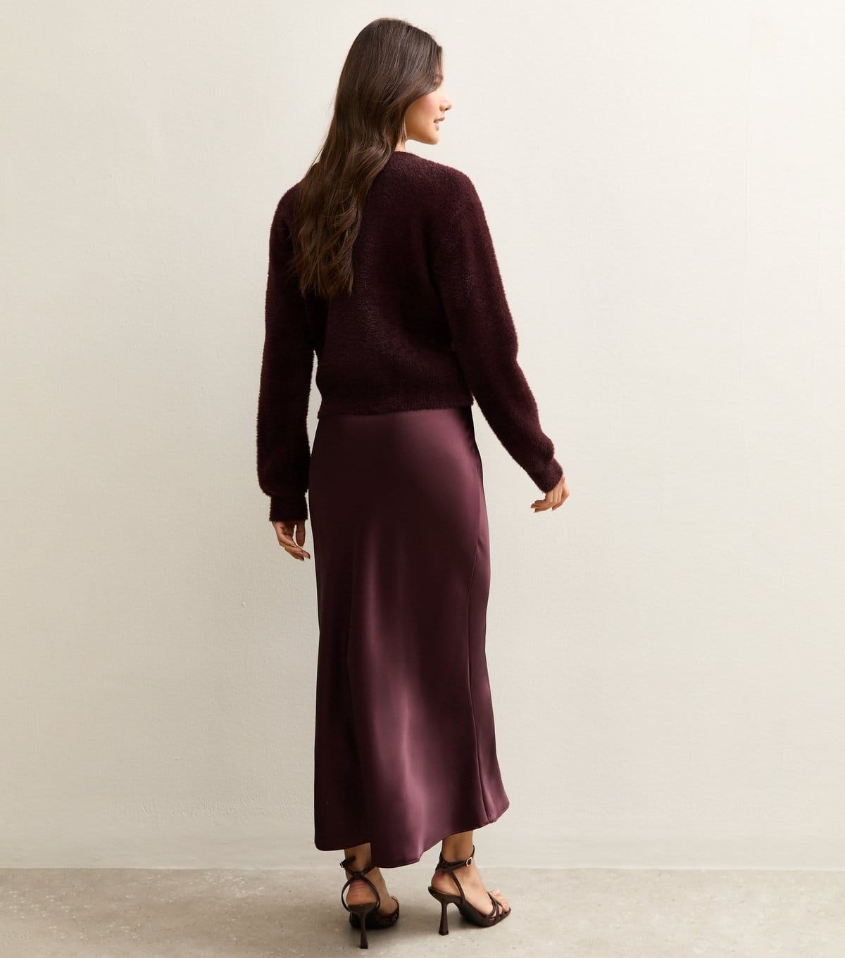 New Look Women's Dark Burgundy Satin Bias Cut Midi Skirt New Look - 4