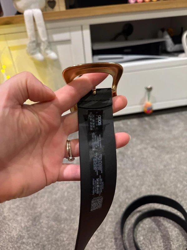 ASOS Women’s asos black leather belt with large gold buckle 3XL size 28-30 - 1