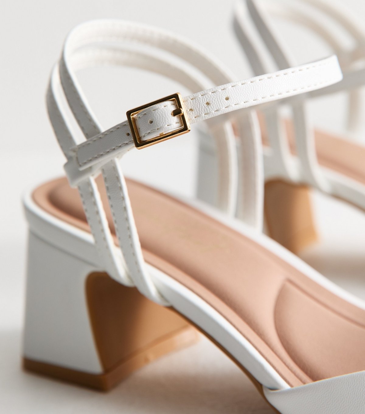 New Look Women's Wide Fit White Faux Leather Strap Detail Court Shoes New Look - 3