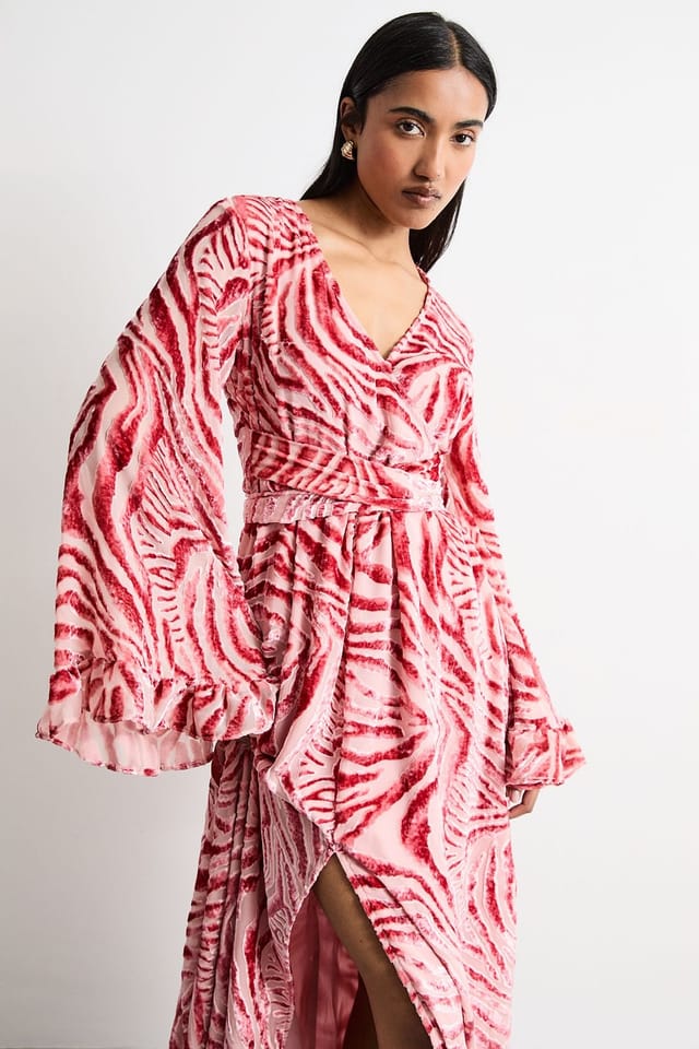 Warehouse Warehouse Women's Burnout Velvet Plunge Neck Flared Sleeve Belted Maxi Dress in Red - 2