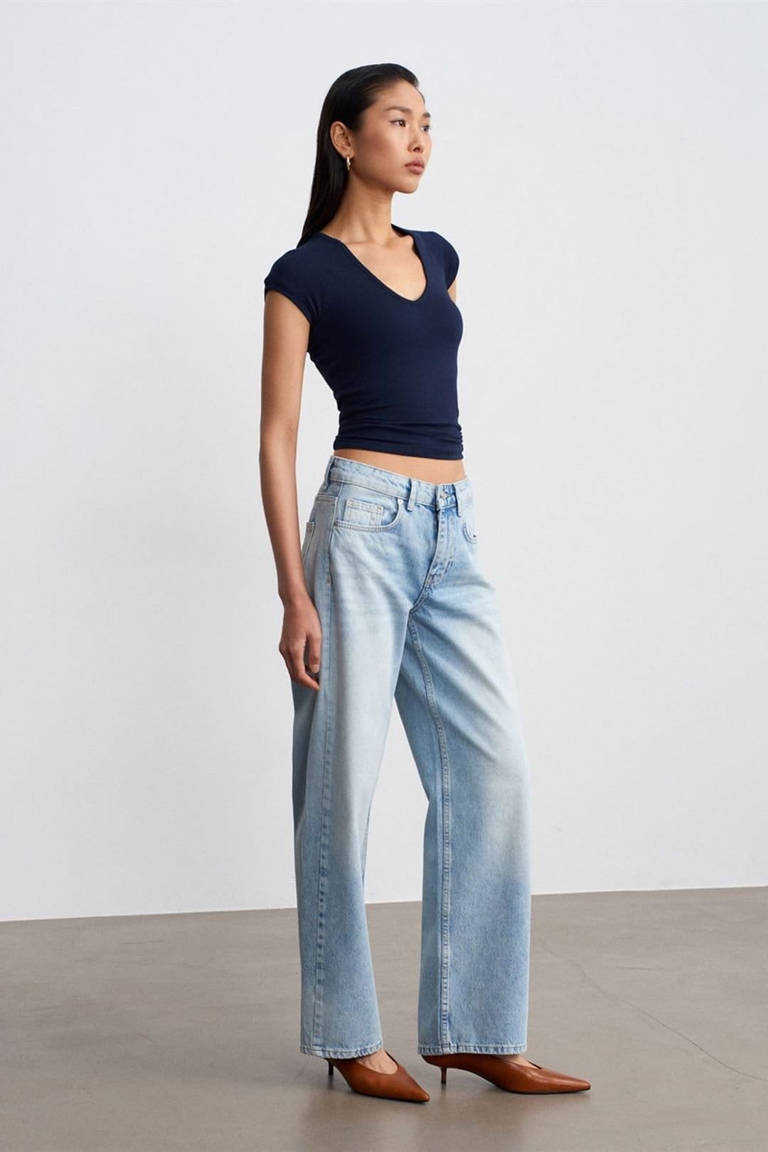 Dilvin Dilvin Women's Low-waist Straight-leg Cotton Denim Jeans in Light Blue - 4