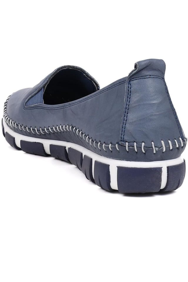 Pavers Pavers Women's Slip-On Leather Pumps in Navy - 3