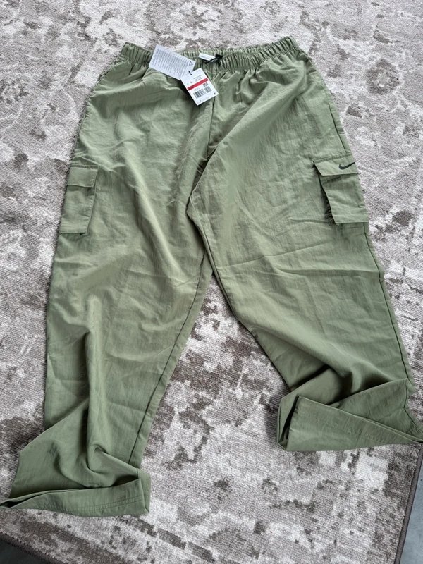 Nike Nike women’s cargo trousers - 1