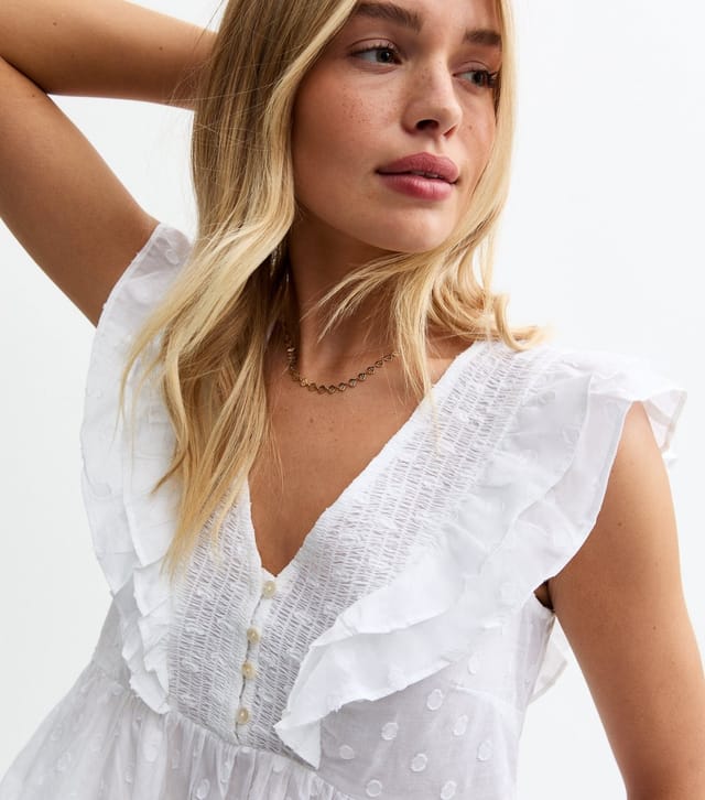 New Look Women's White Frilly Trimmed V-Neck Top New Look - 2