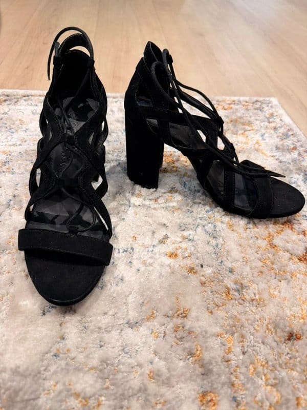 Bershka Bershka black lace up heels - 1