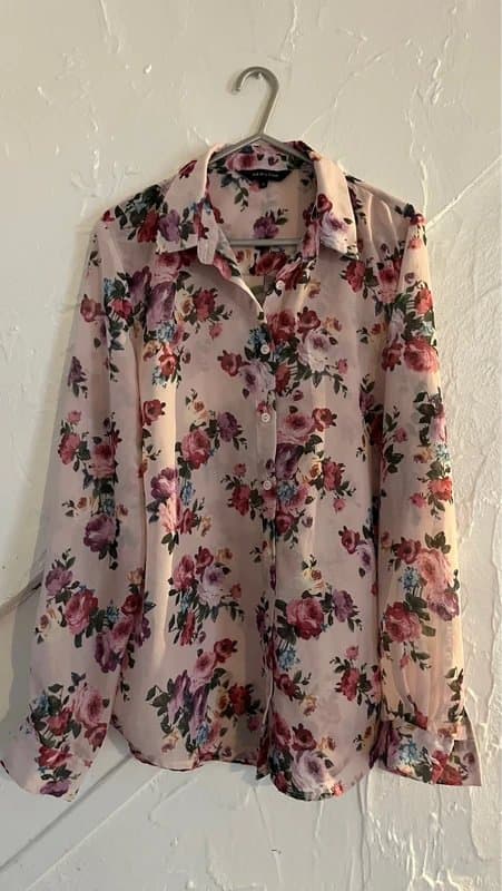 New Look Women’s  floral blouse