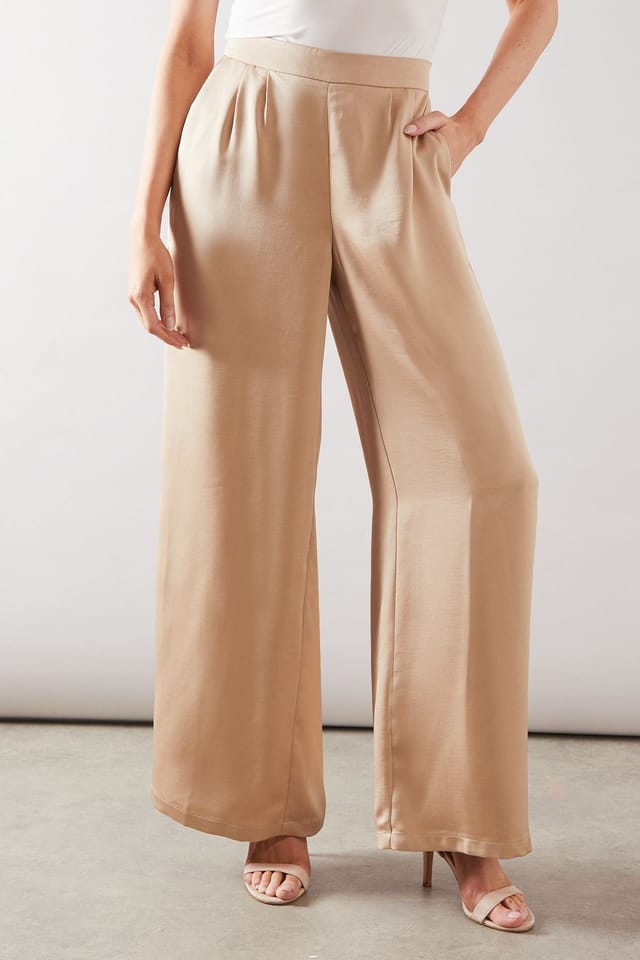 Wallis Wallis Women's Satin Pleat Detail Wide Leg Trouser in Champagne - 2