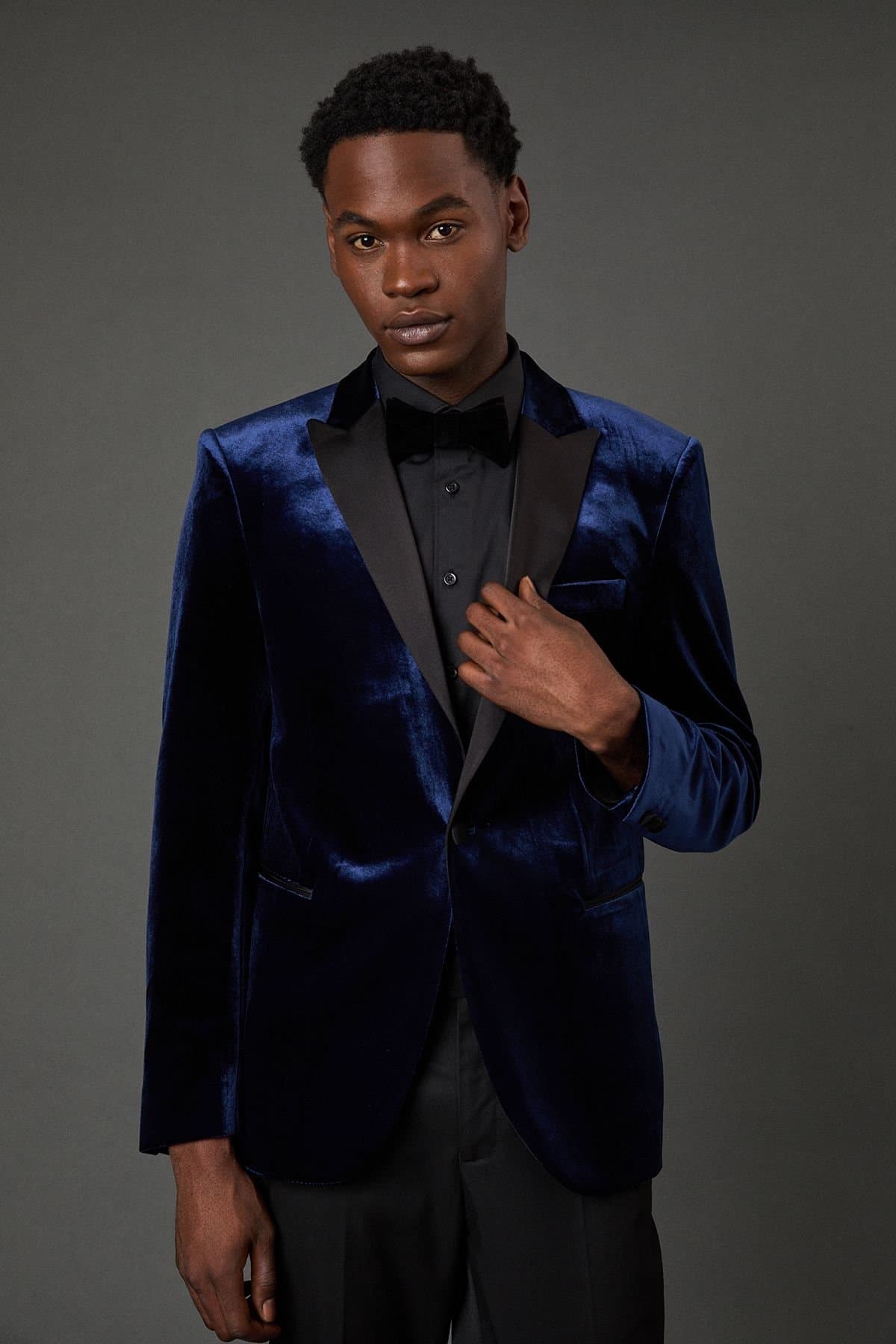 Burton Burton Men's Navy Velvet Slim Fit Tuxedo Jacket