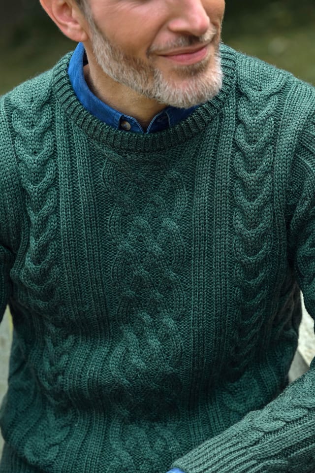 WoolOvers WoolOvers Men's Pure Wool Aran Sweater in Green - 2