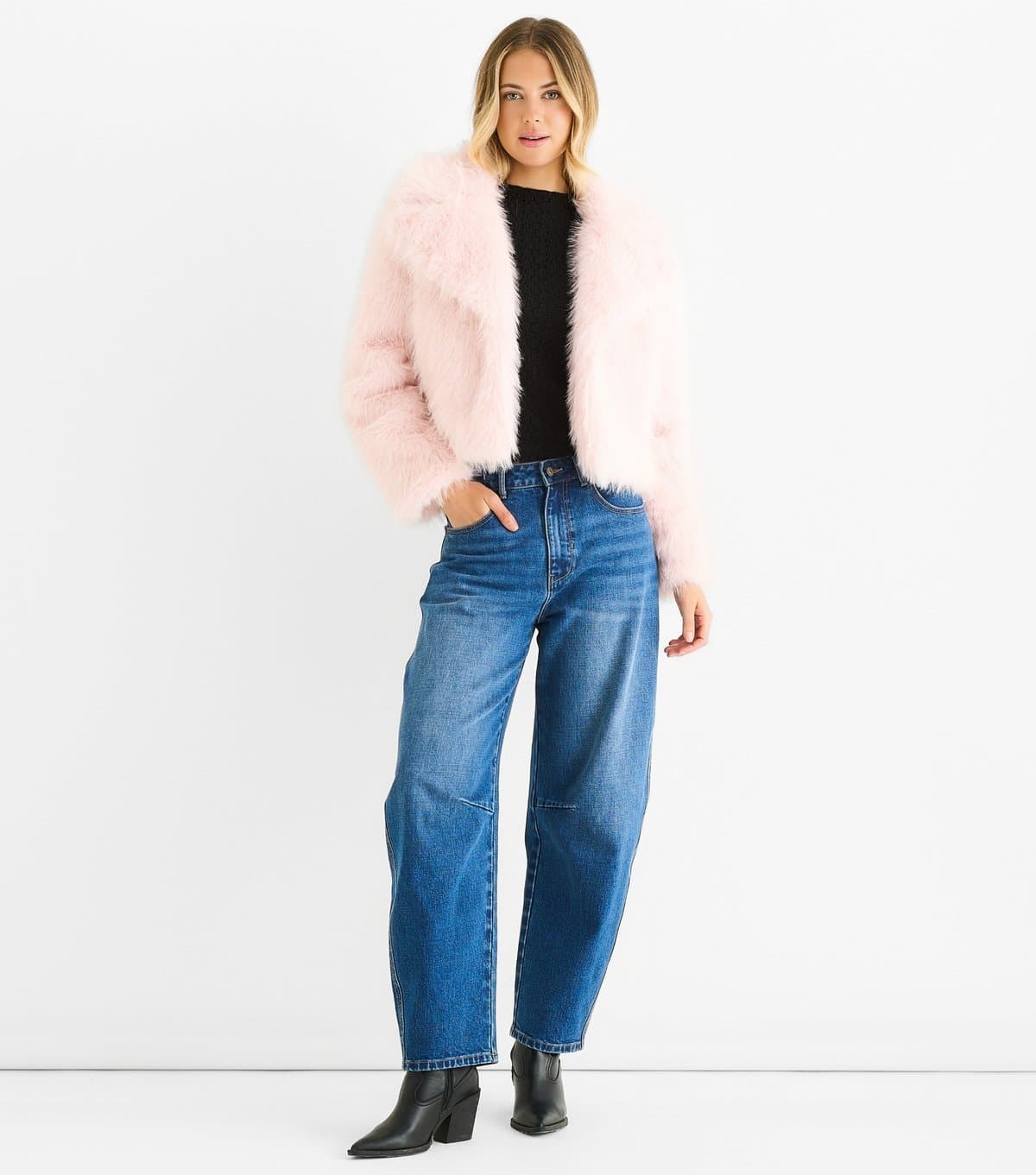 Gini London Women's Light Pink Faux Fur Jacket Gini London New Look