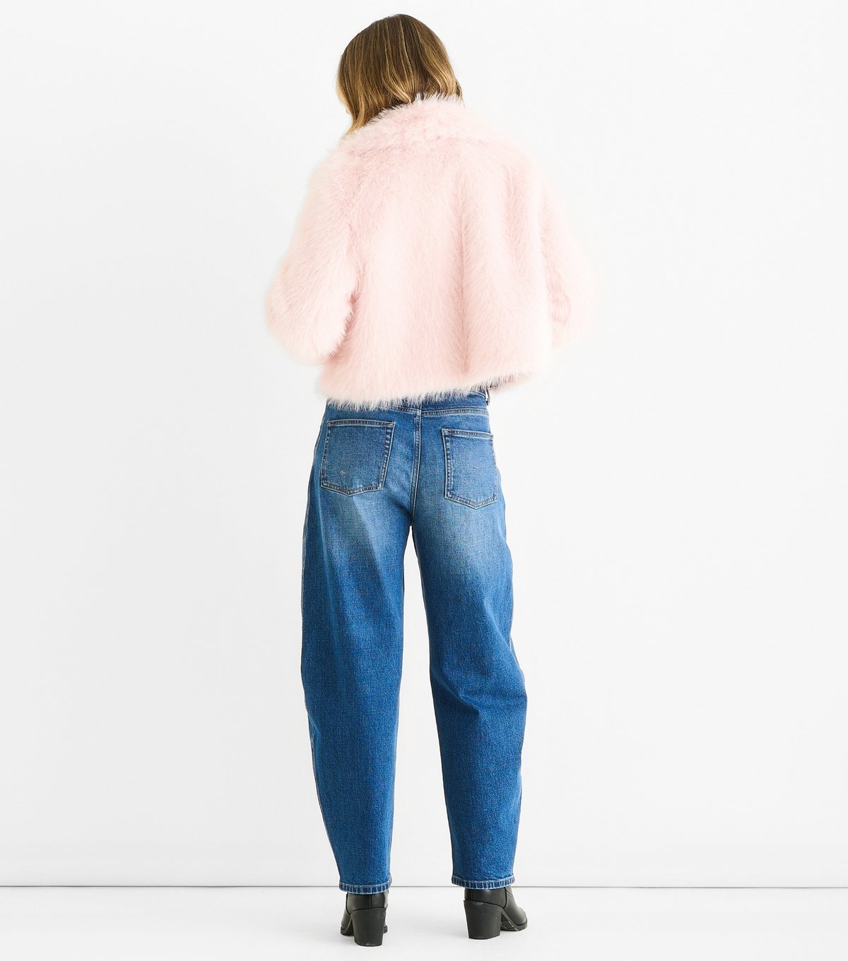 Gini London Women's Light Pink Faux Fur Jacket Gini London New Look - 4