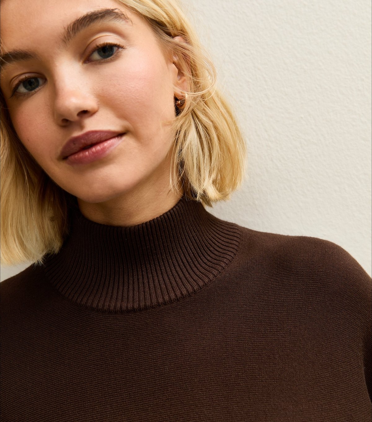 New Look Women's Dark Brown High Neck Batwing Jumper New Look - 2