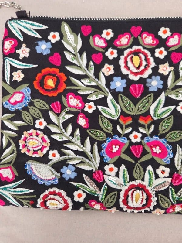 New Look Lovely Floral Detail Clutch Bag