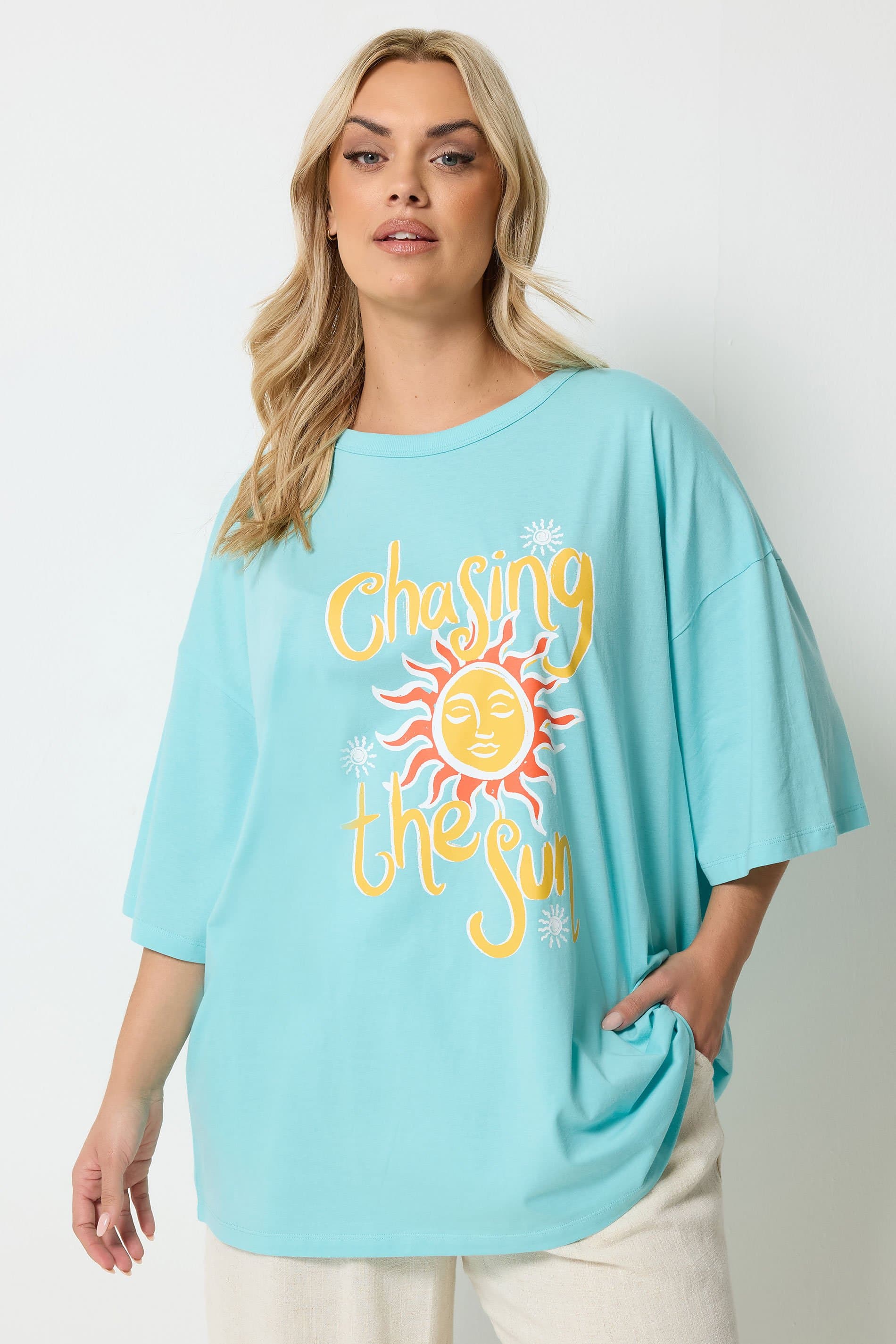 Yours Plus Size Blue 'Chasing The Sun' Graphic Tshirt