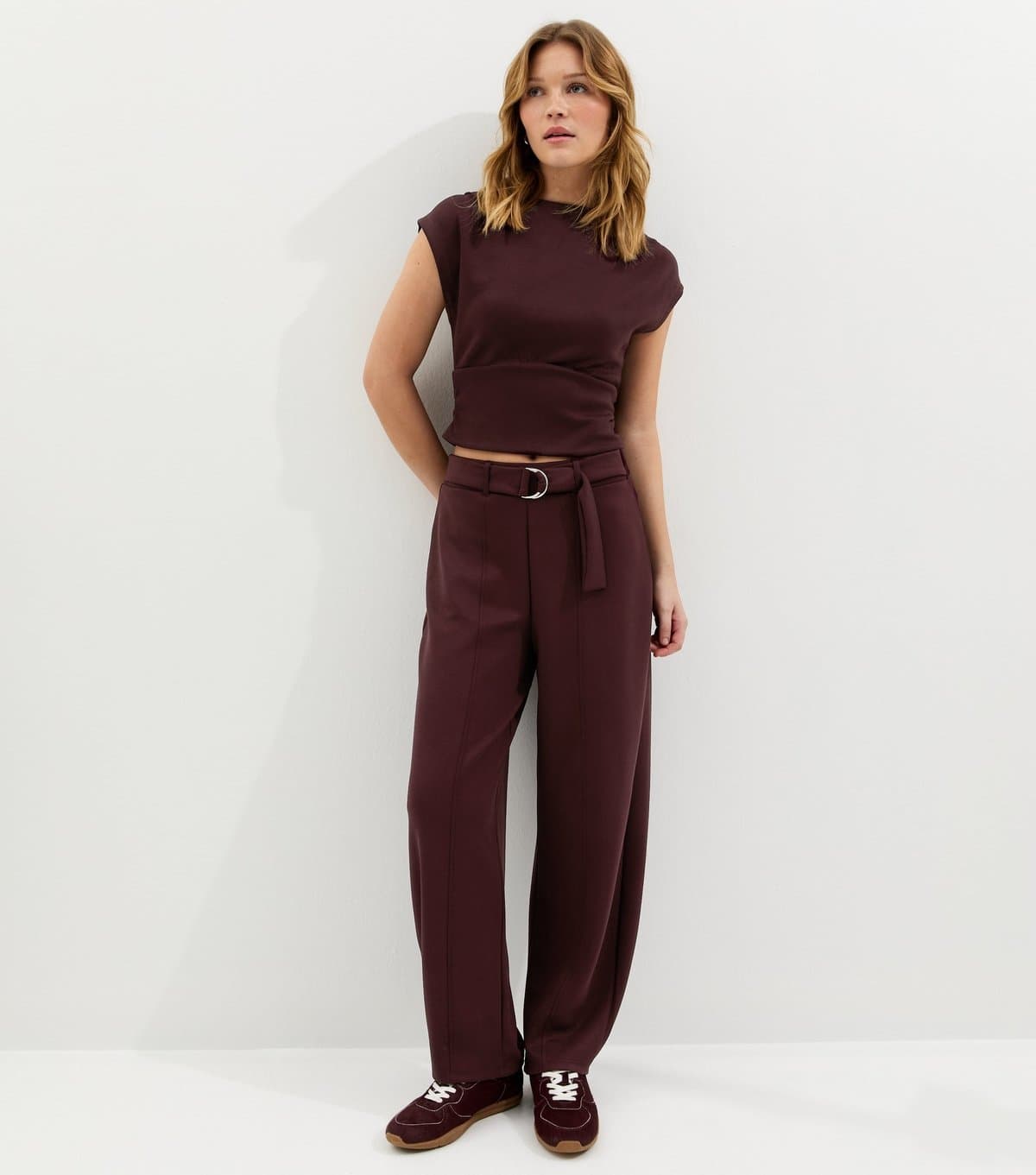 New Look Women's Dark Burgundy D Ring Barrel Leg Joggers New Look