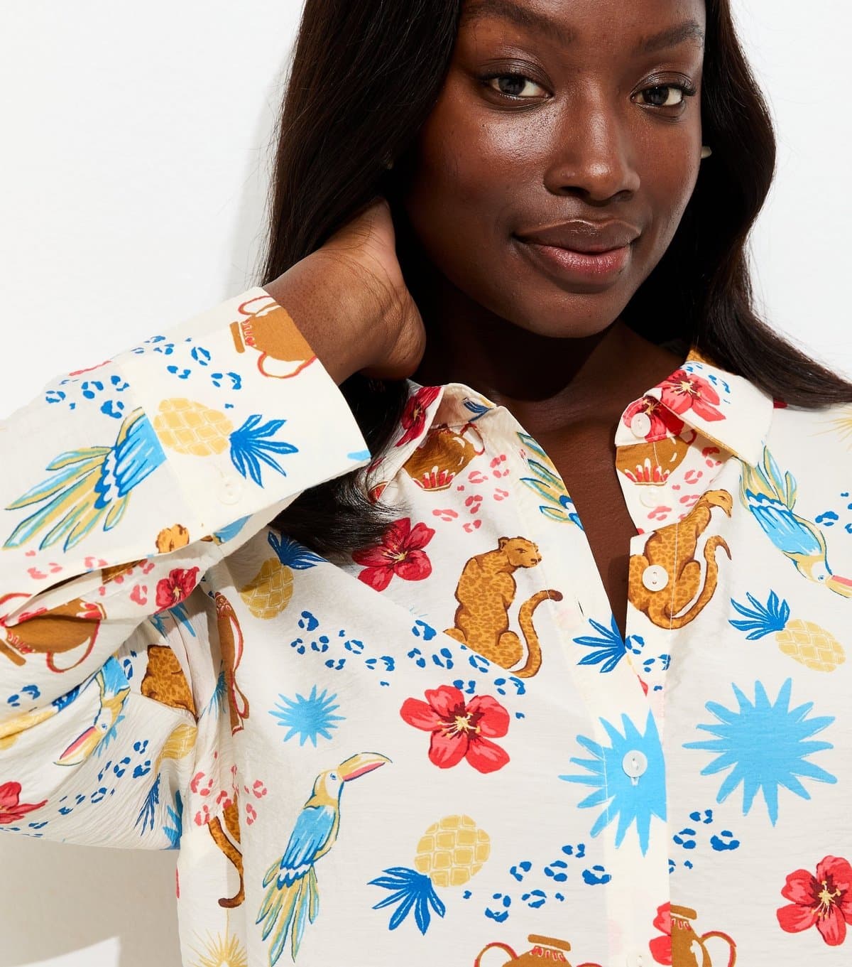 New Look Women's Plus Size Cream Animal and Flower Print Shirt Curves New Look