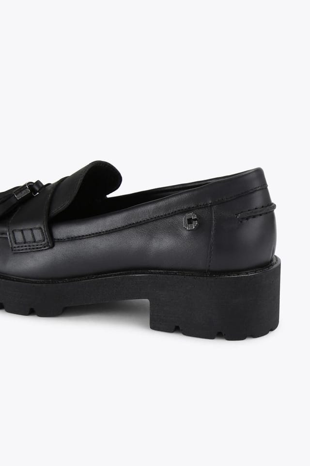 Carvela Carvela Women's 'Snap Chunky Tassel' Leather Flats in Black - 3