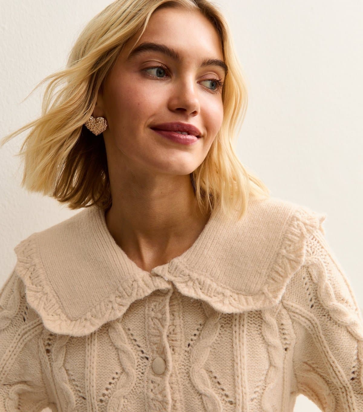 New Look Women's Cream Cable Knit Collared Cardigan New Look