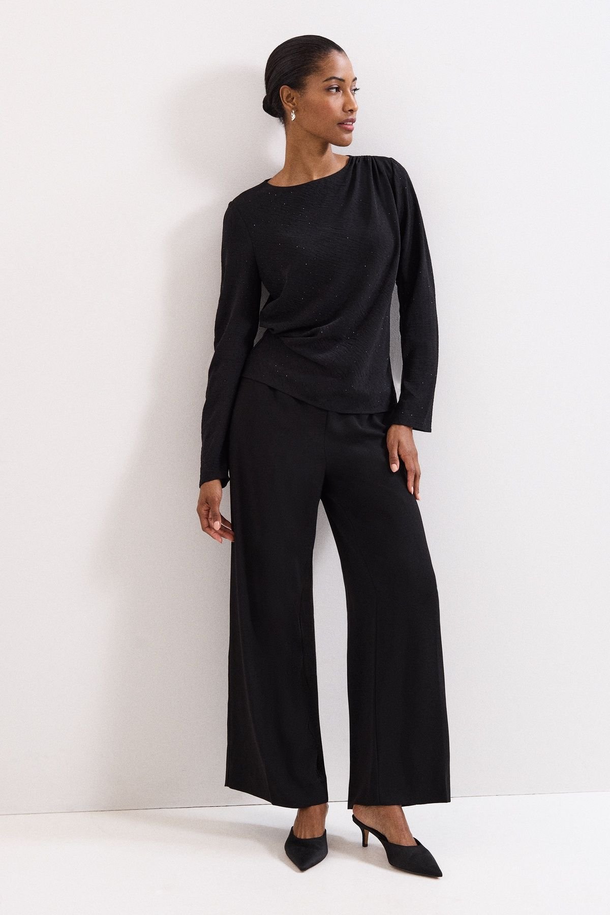 Phase Eight Phase Eight Women's Noa Drape Top in Black - 3