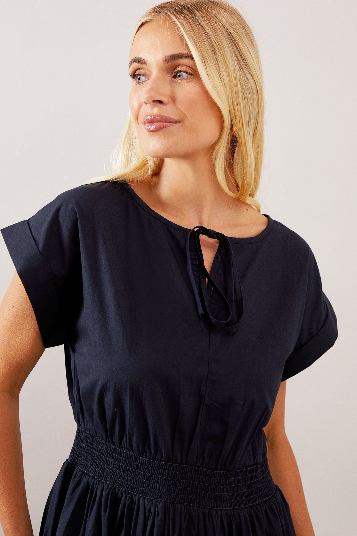 Wallis Wallis Women's Petite Shirred Waist Midi Dress in Navy - 4