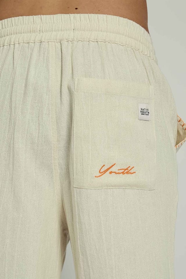 Native Youth Native Youth Men's Cotton Stitch Design Elasticated Shorts in Off-White - 3